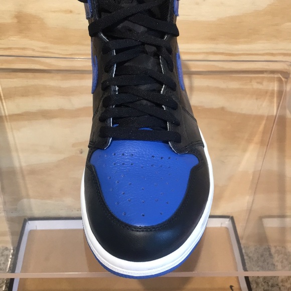 Men’s Retro Jordan 1 High OG - Picture 4 of 6